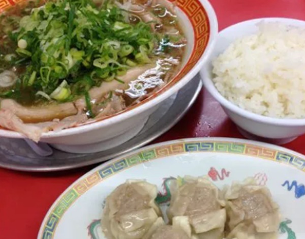 もっこすラーメンの定食イメージ